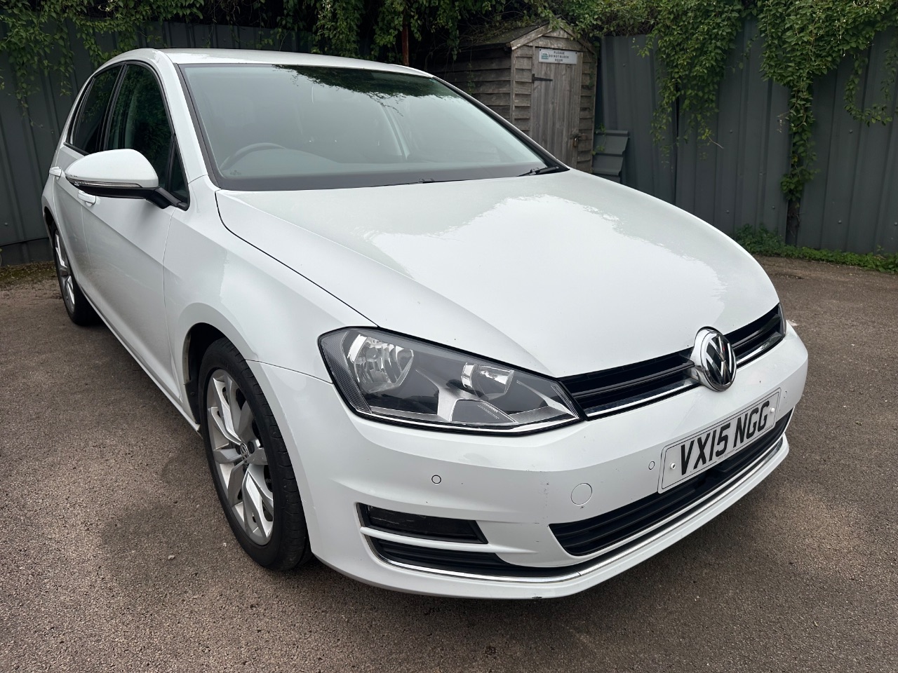 Main listing image - Volkswagen Golf