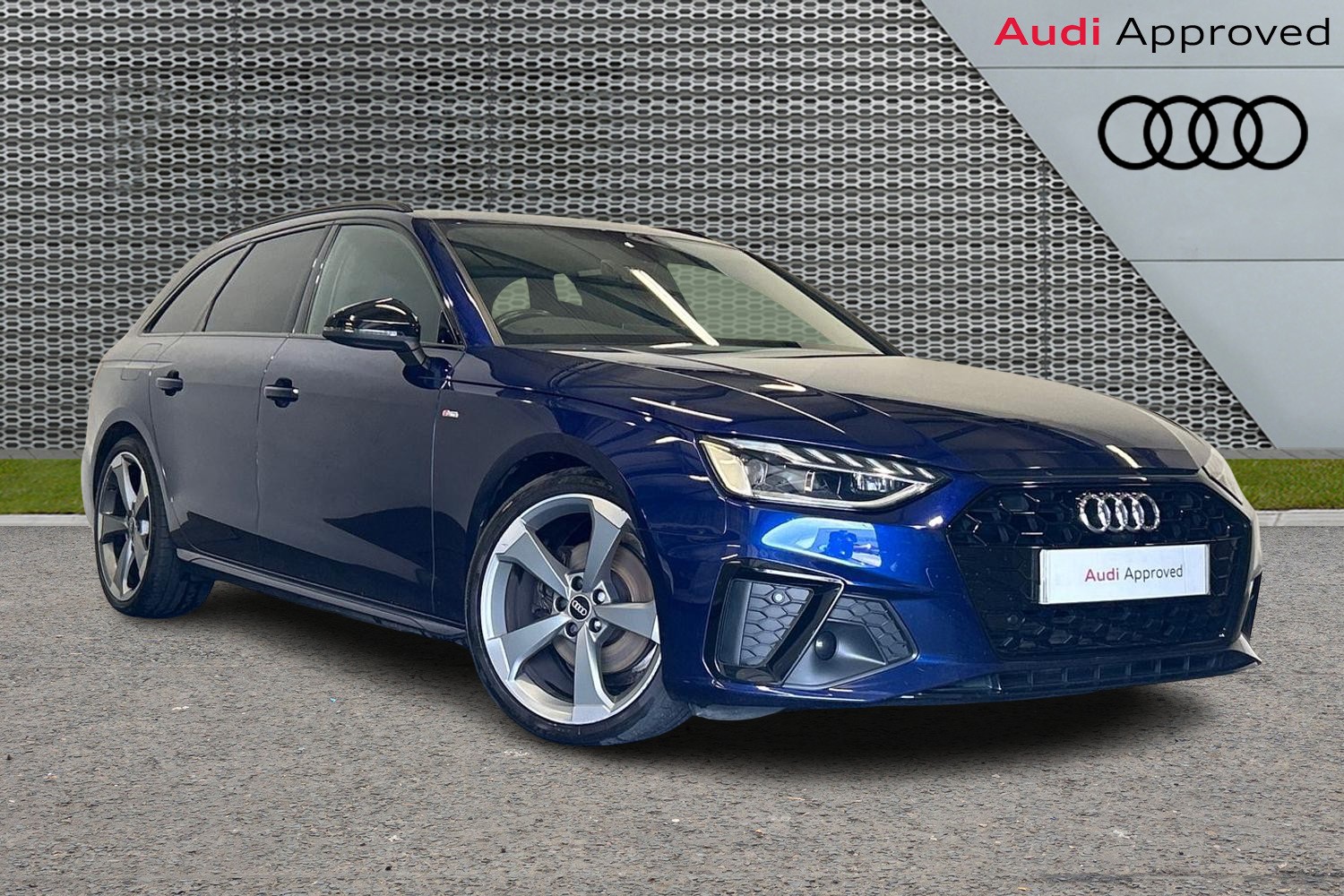 Main listing image - Audi A4