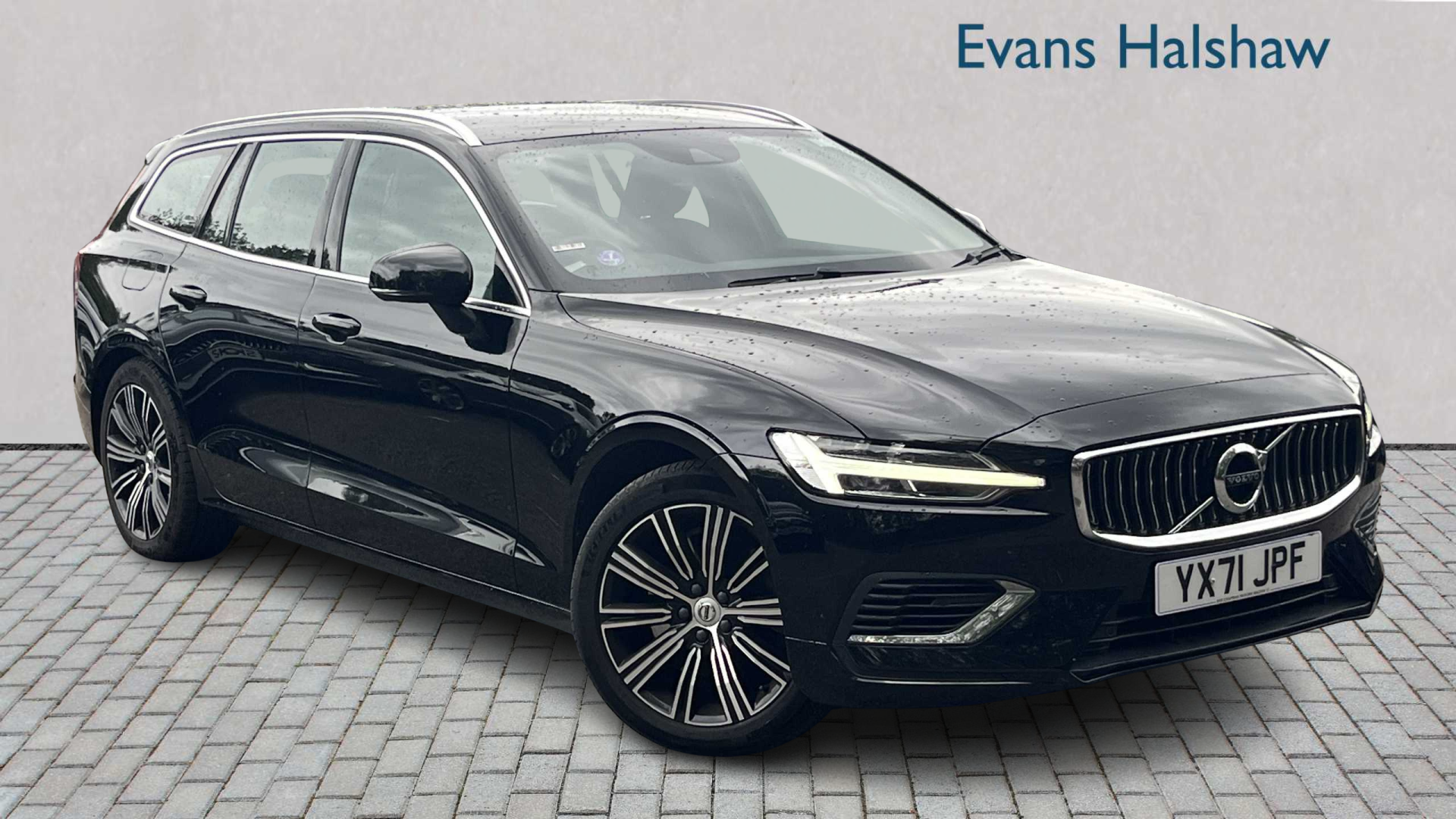 Main listing image - Volvo V60