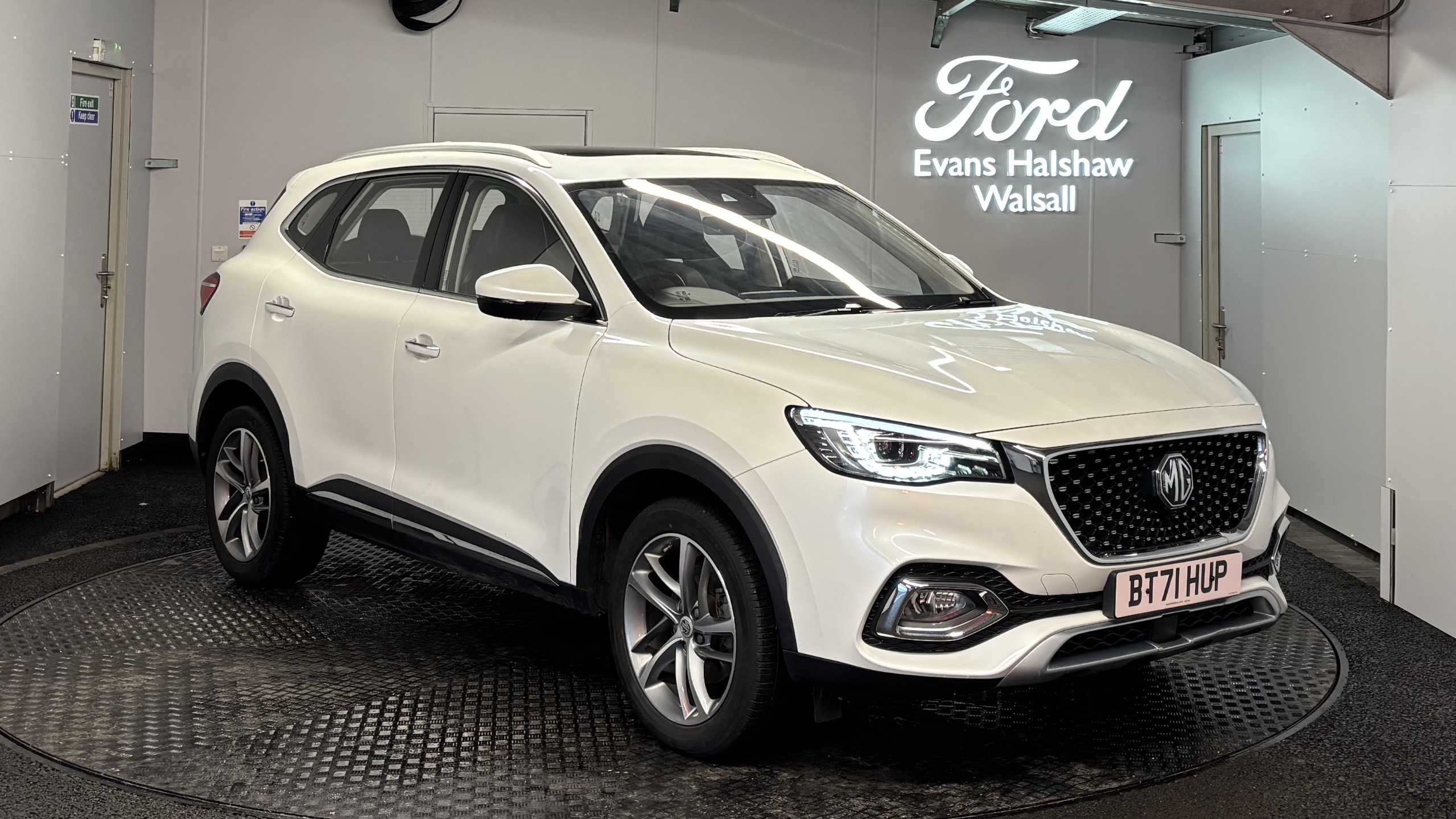 Main listing image - MG HS