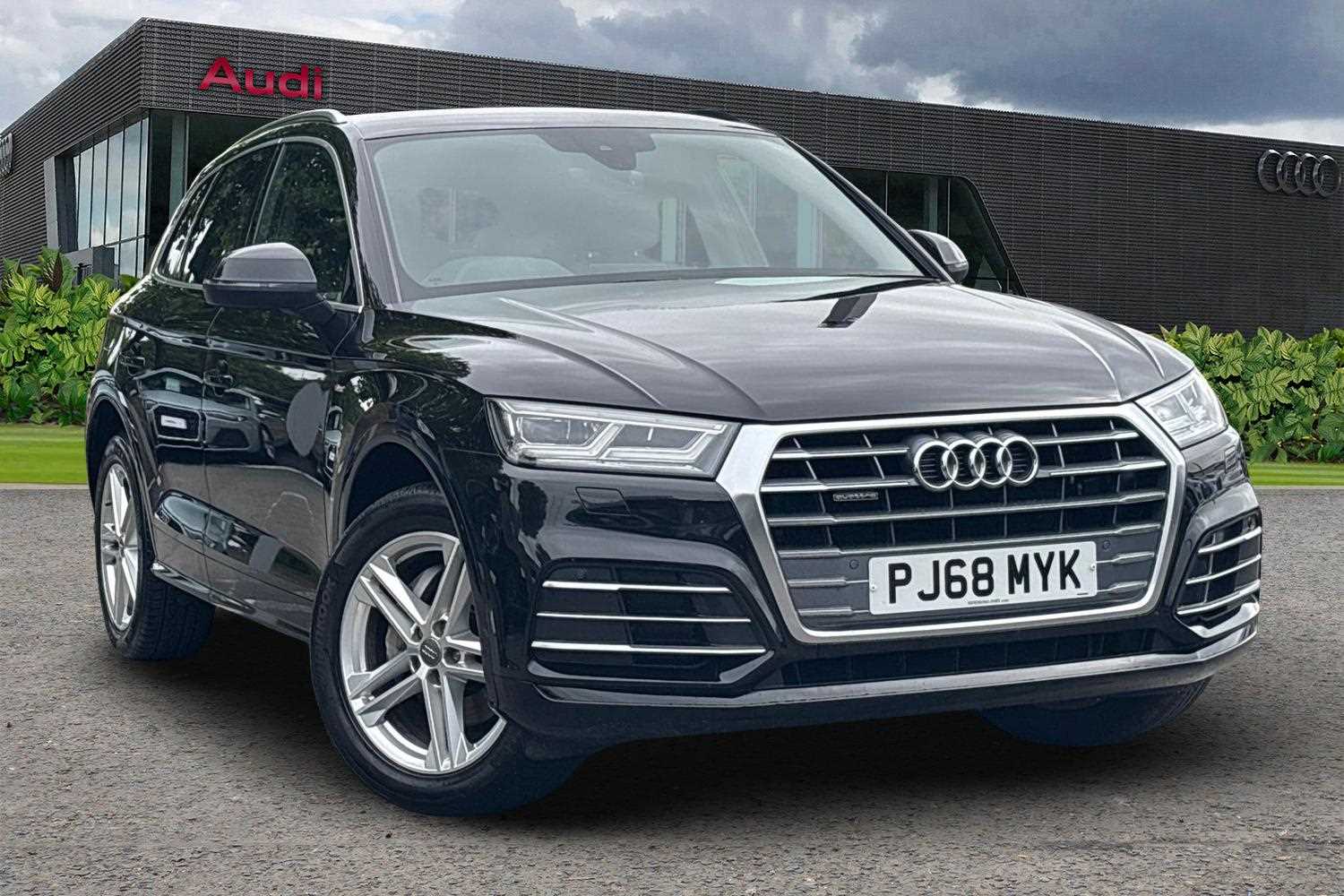 Main listing image - Audi Q5