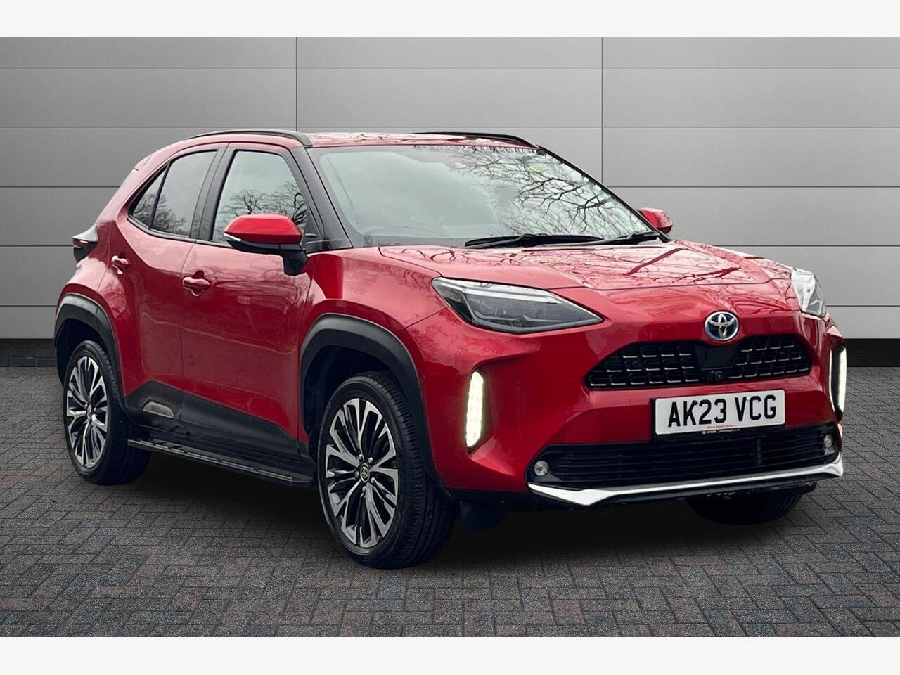 Main listing image - Toyota Yaris Cross