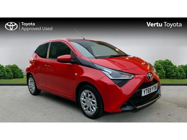 Main listing image - Toyota Aygo