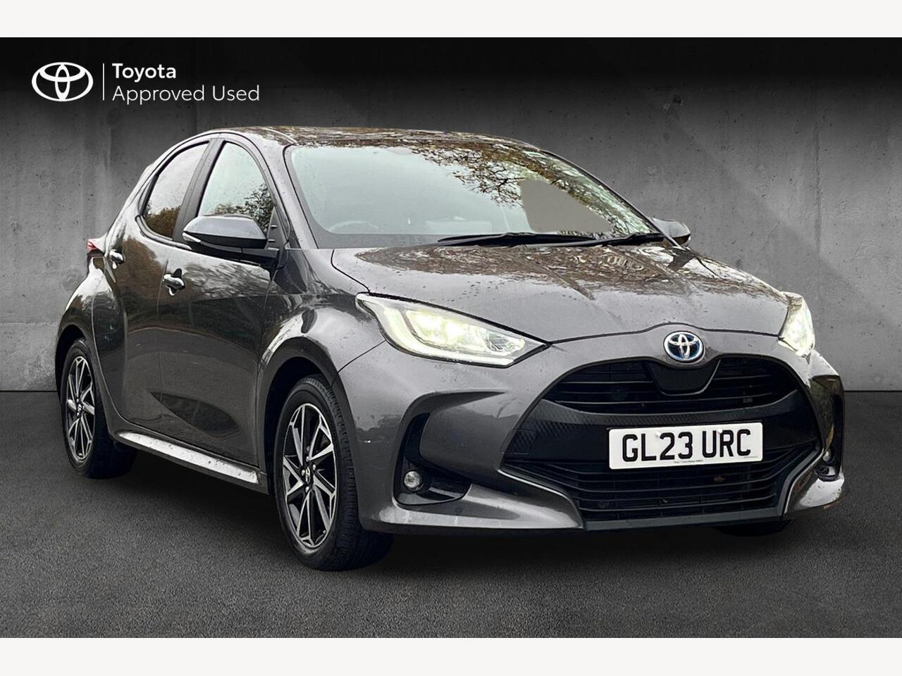 Main listing image - Toyota Yaris