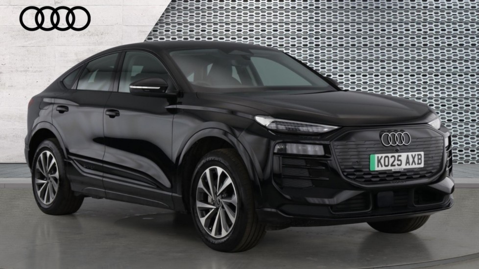 Main listing image - Audi Q6 e-tron