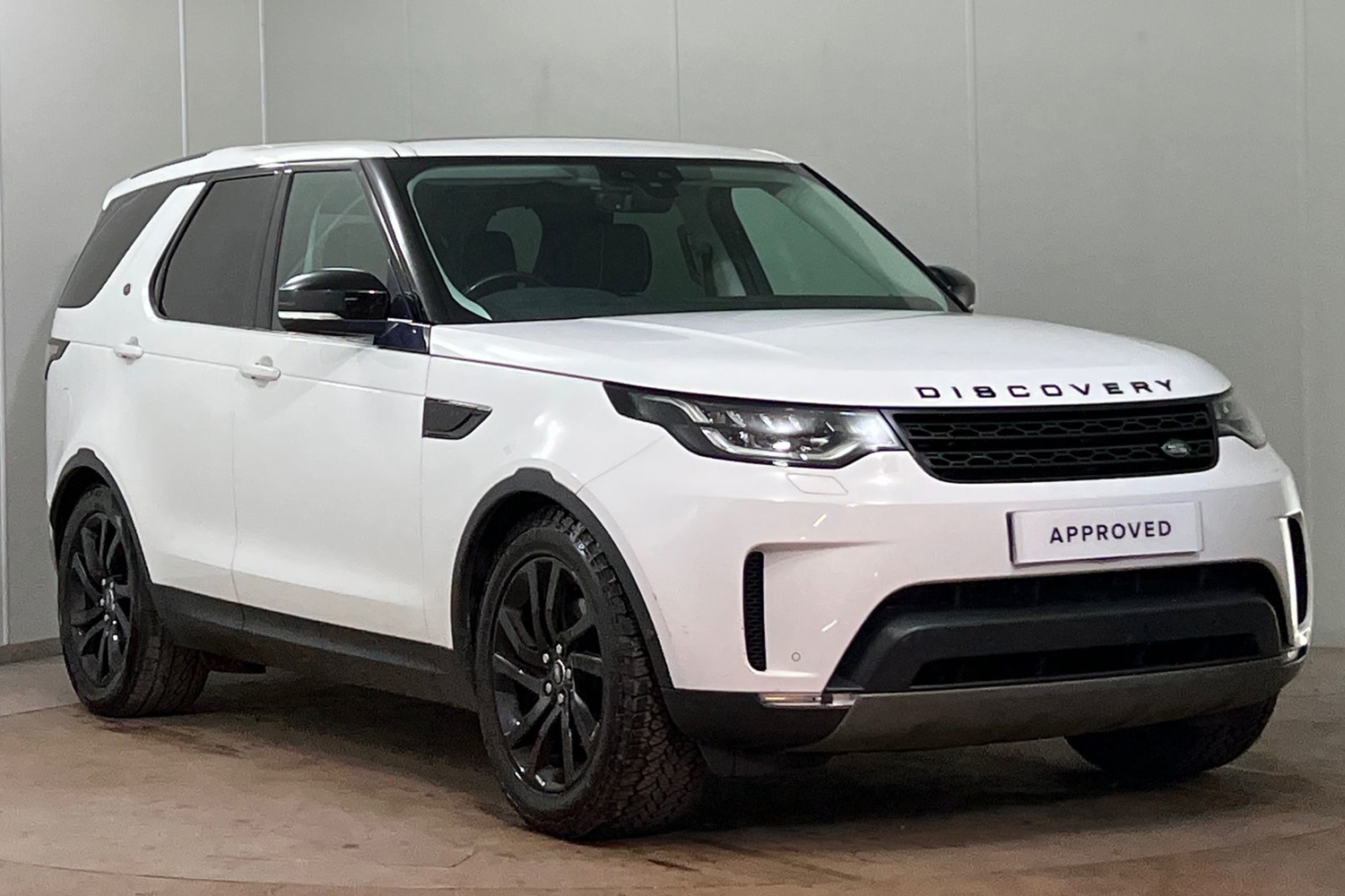 Main listing image - Land Rover Discovery