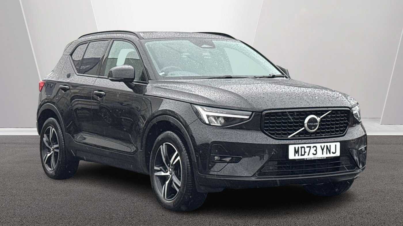 Main listing image - Volvo XC40