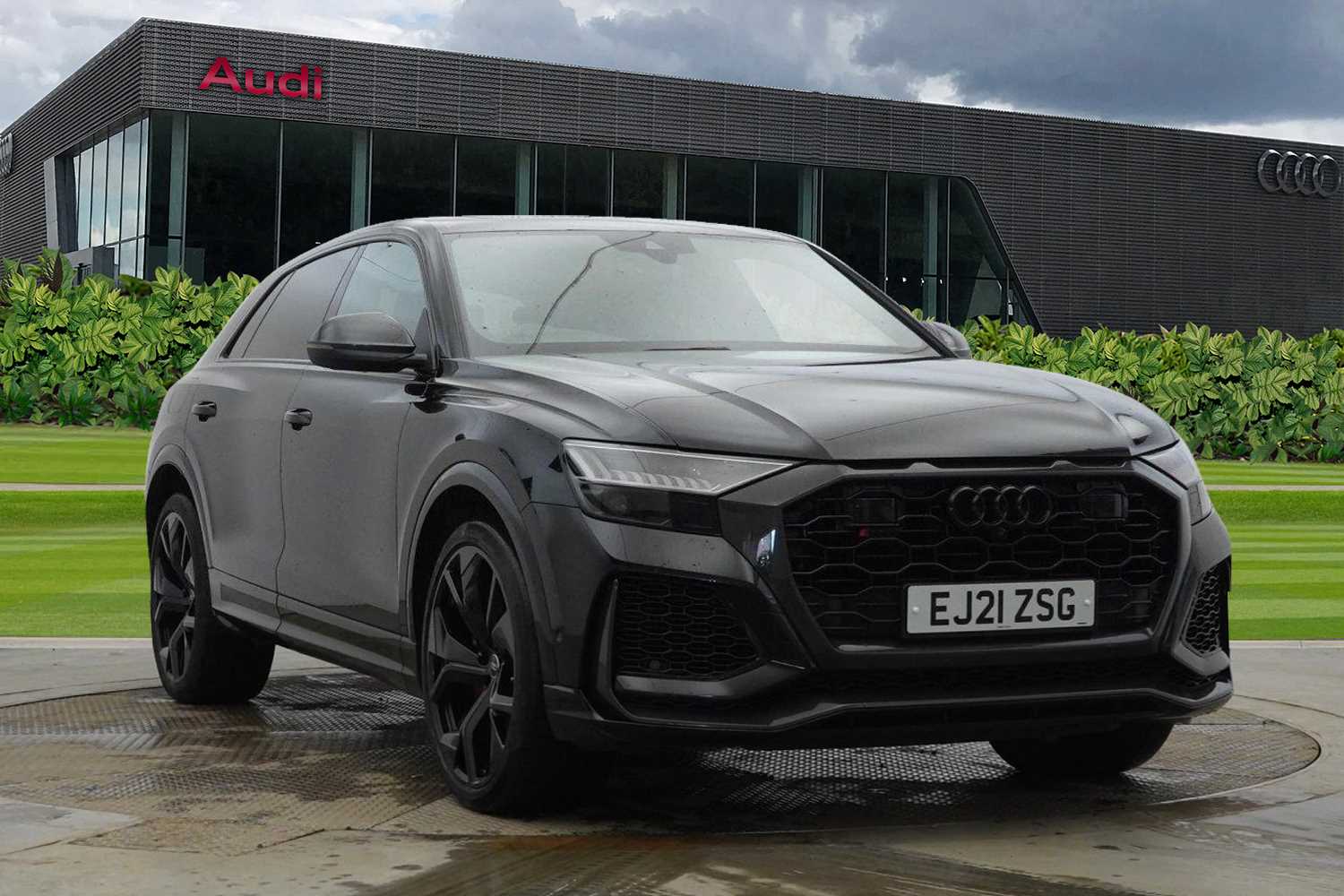 Main listing image - Audi RS Q8