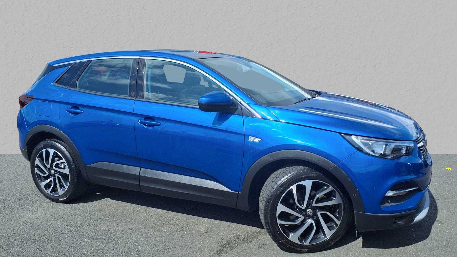 Main listing image - Vauxhall Grandland X
