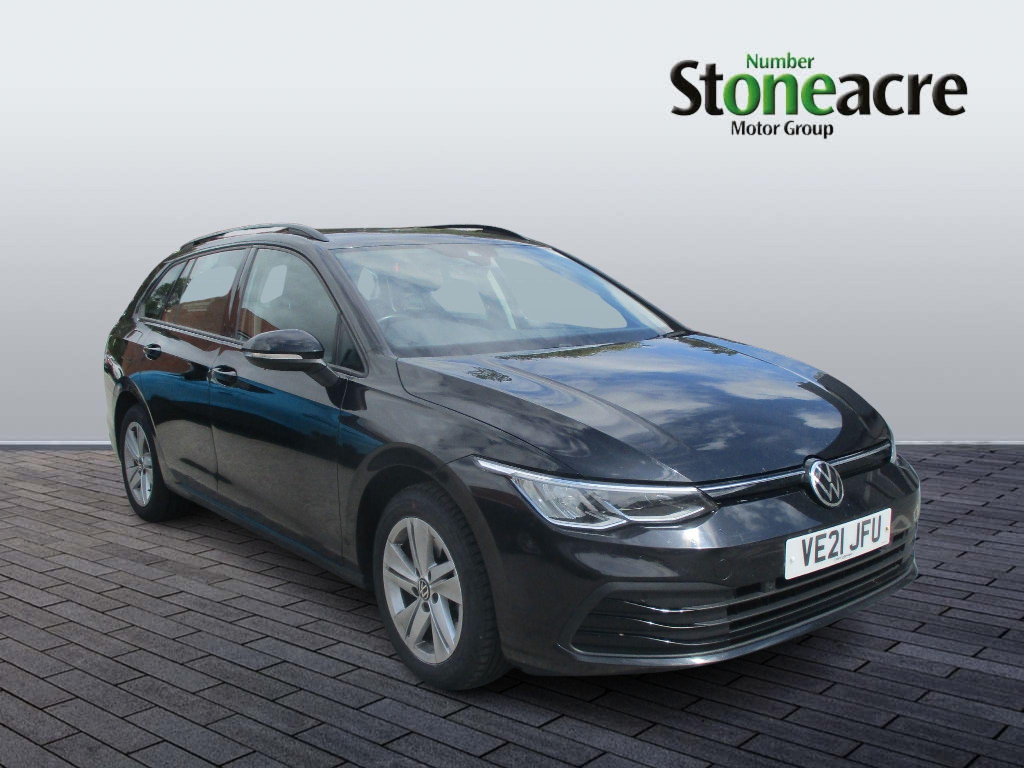 Main listing image - Volkswagen Golf Estate