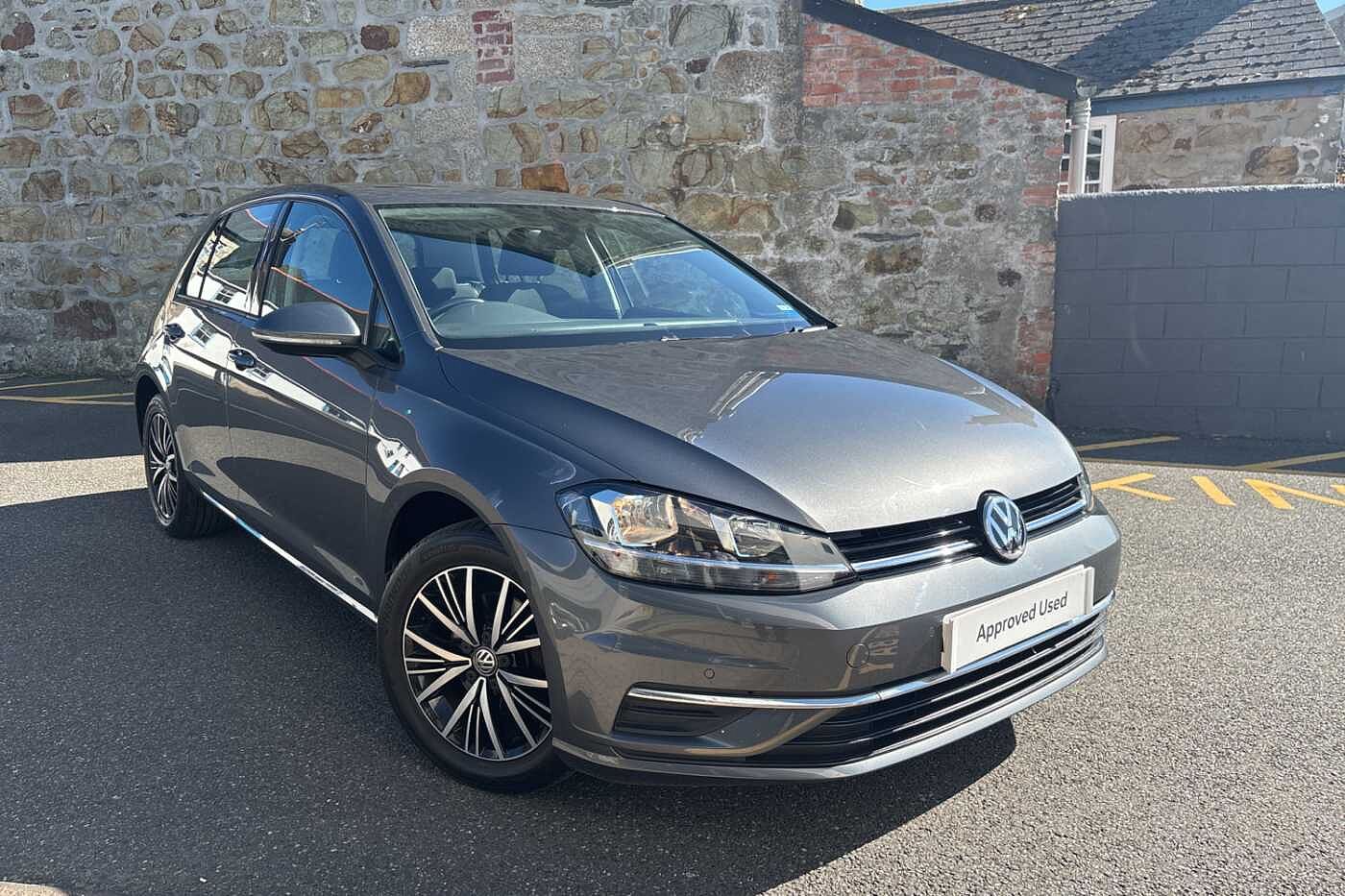 Main listing image - Volkswagen Golf