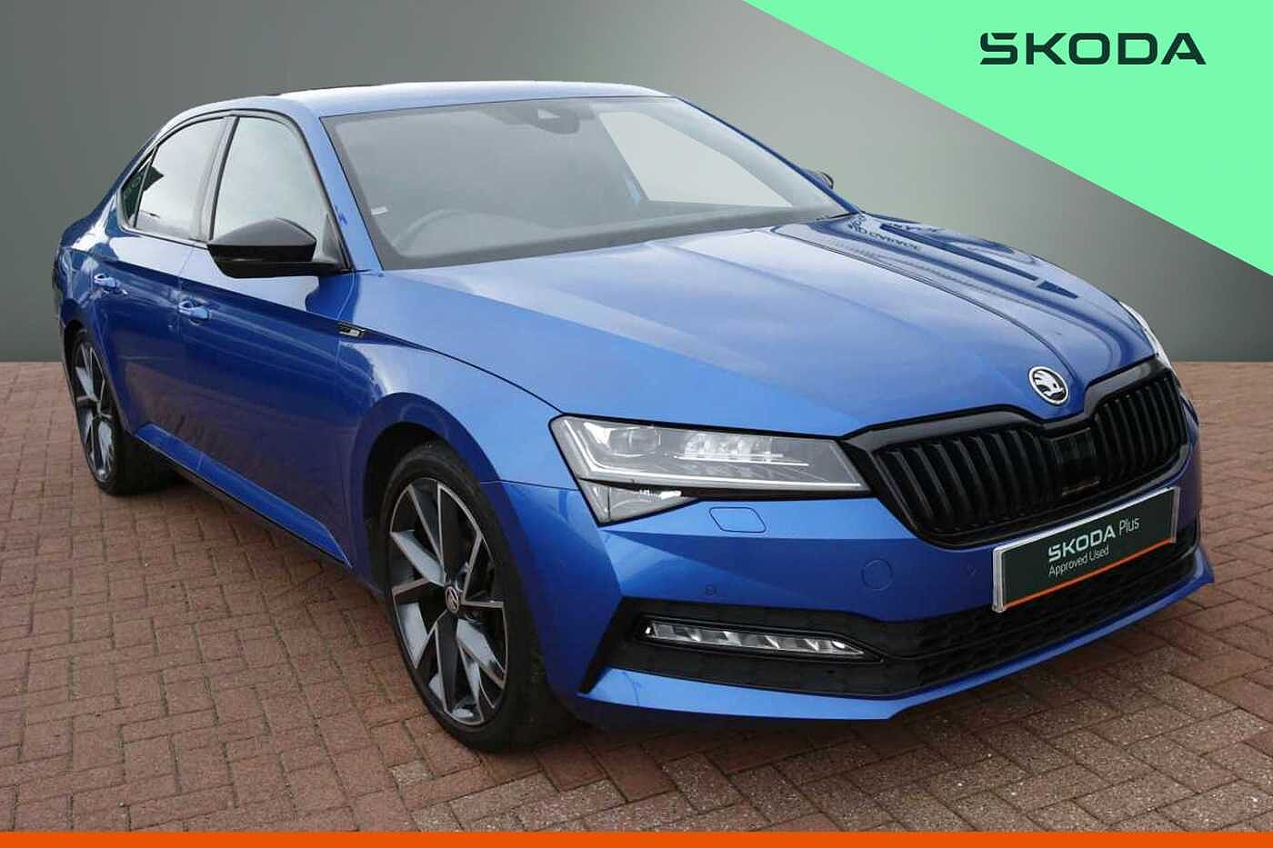Main listing image - Skoda Superb