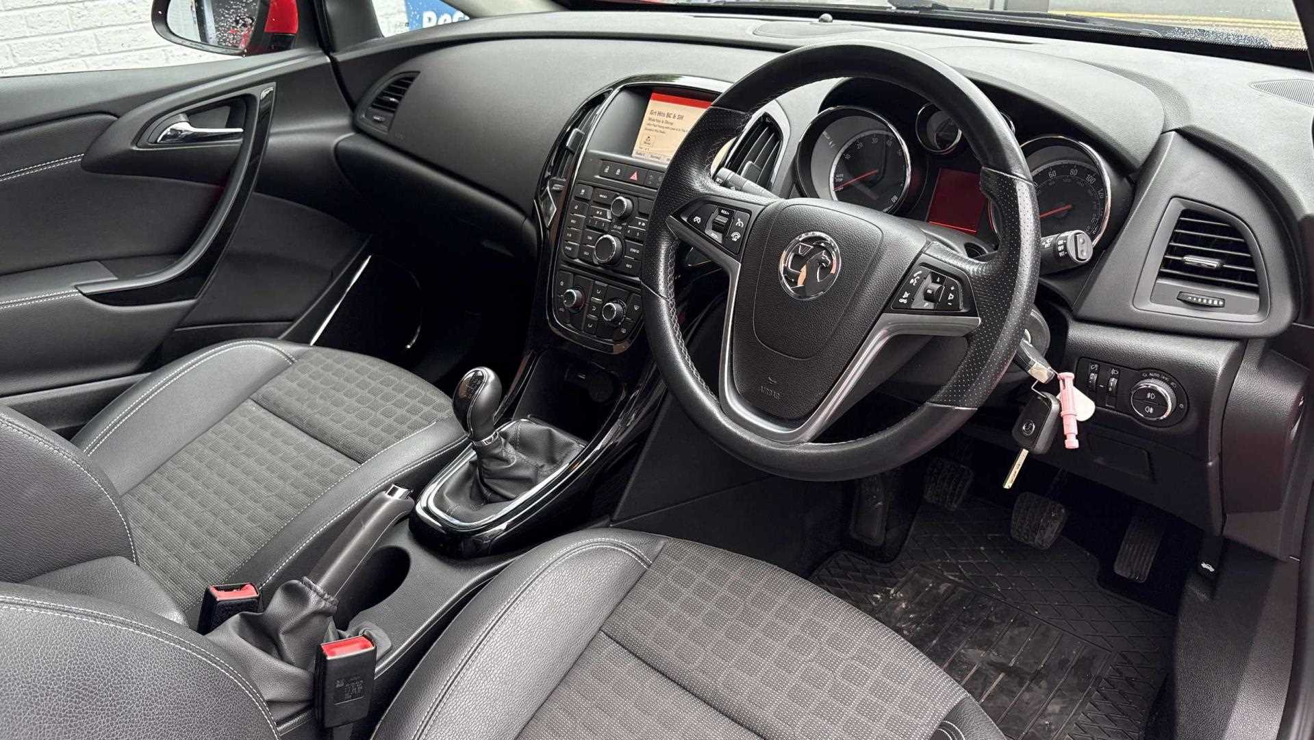 Main listing image - Vauxhall GTC