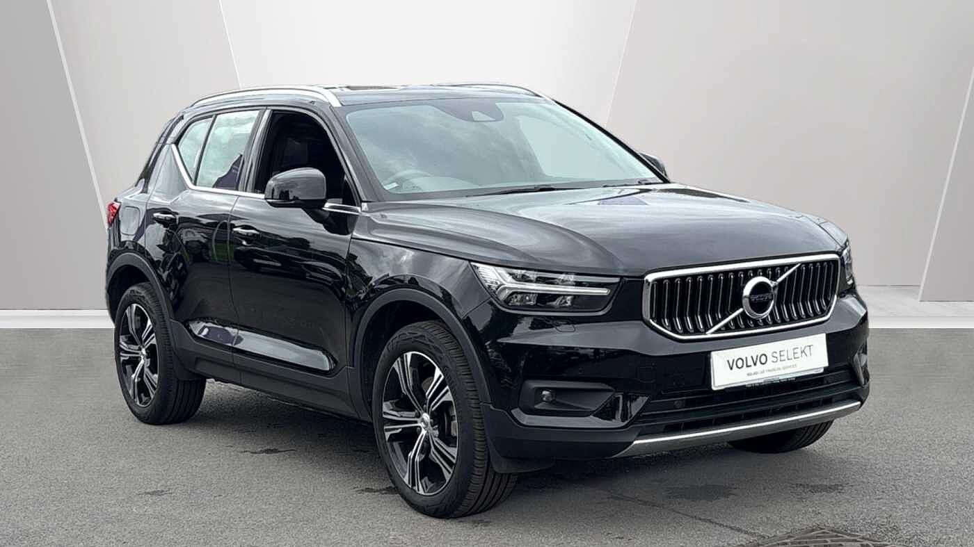 Main listing image - Volvo XC40