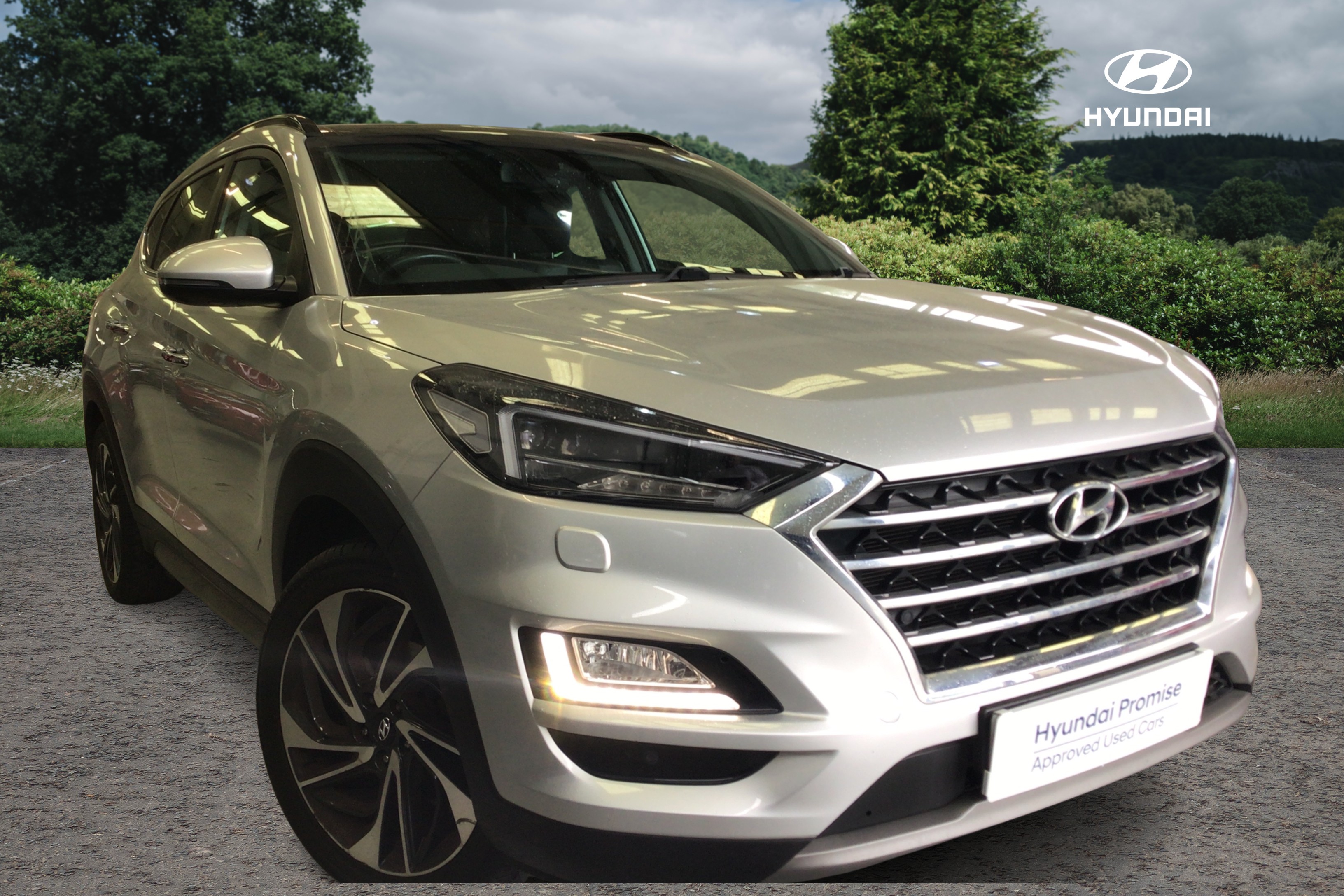 Main listing image - Hyundai Tucson