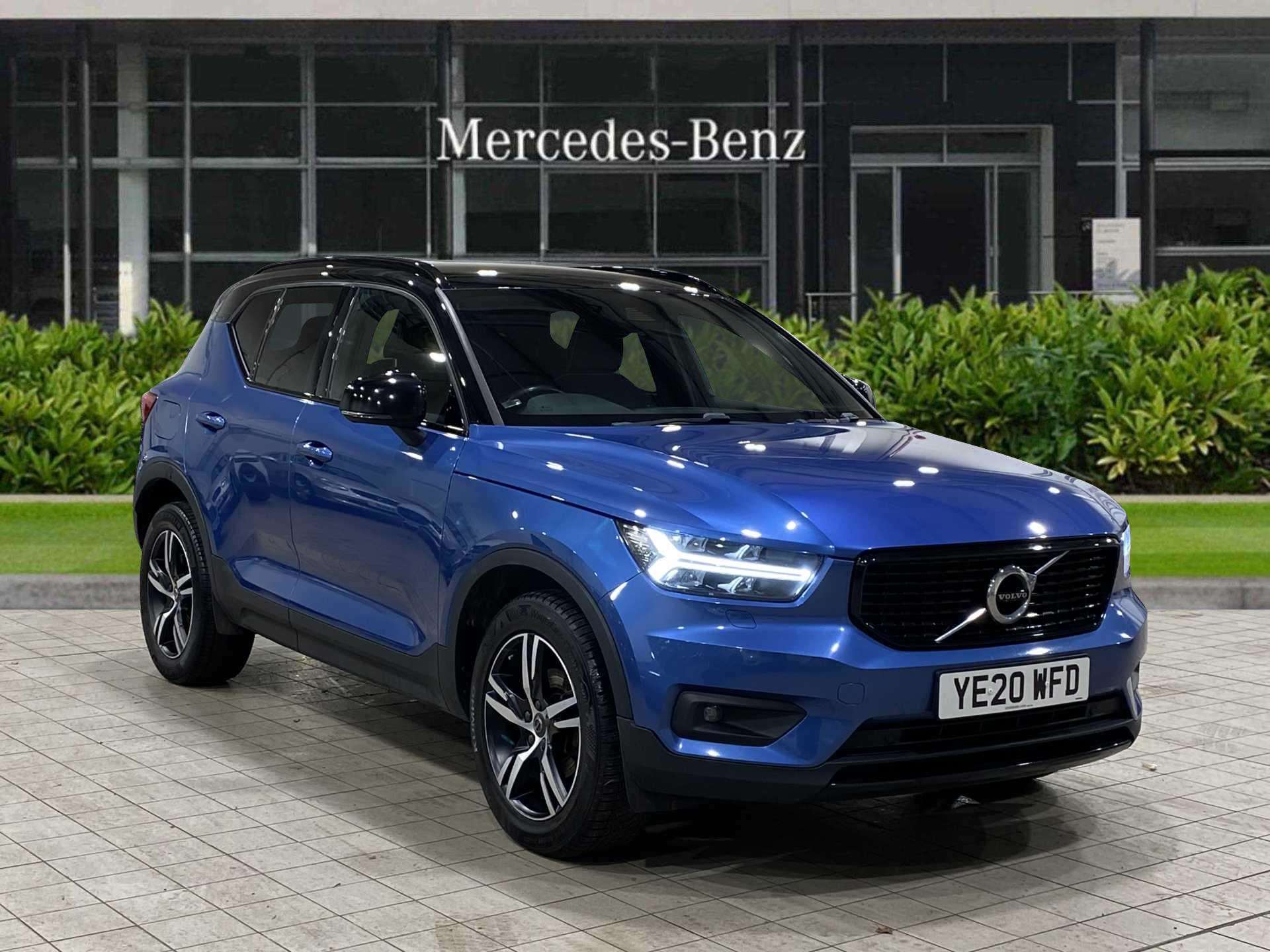 Main listing image - Volvo XC40