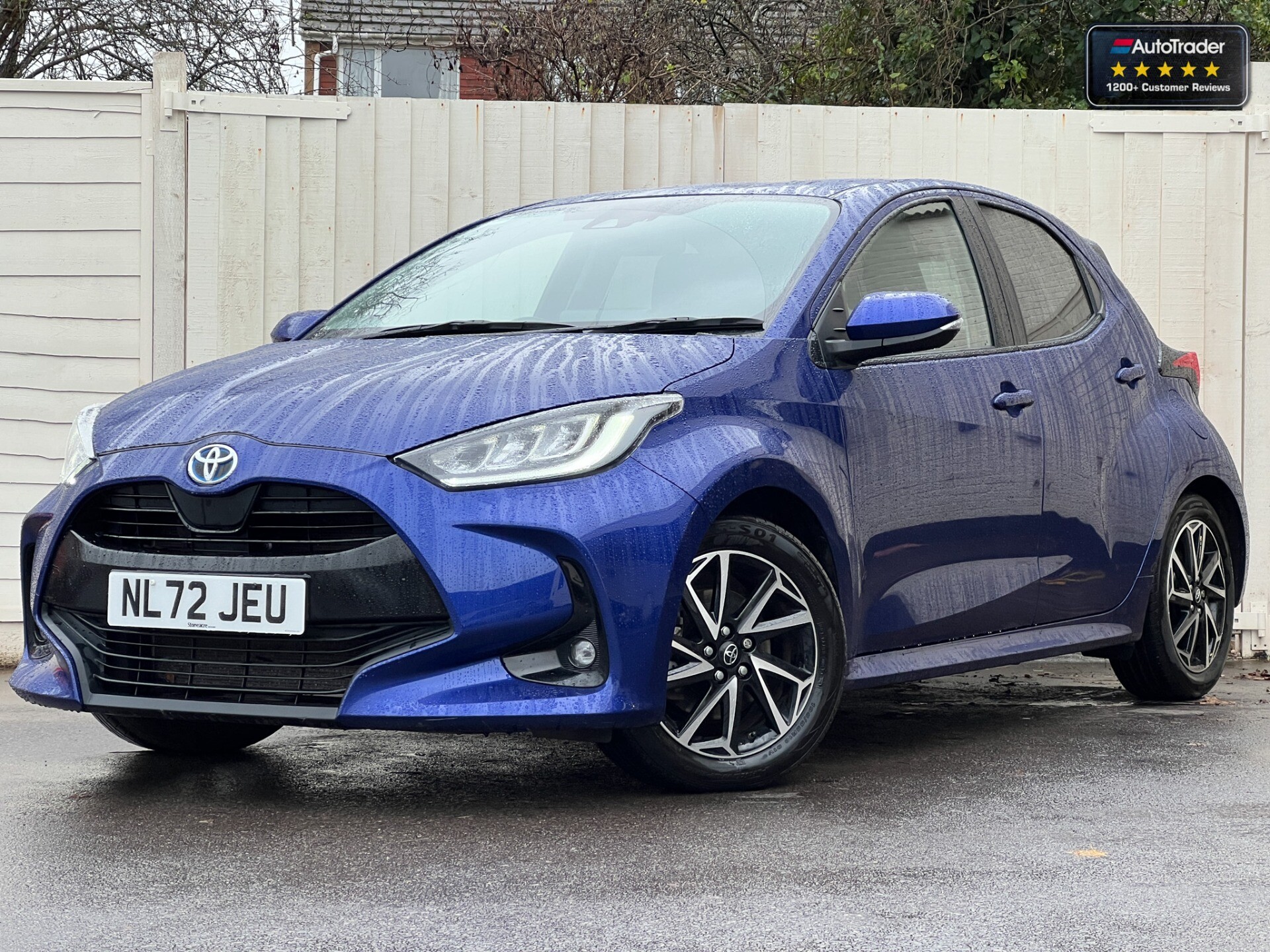 Main listing image - Toyota Yaris