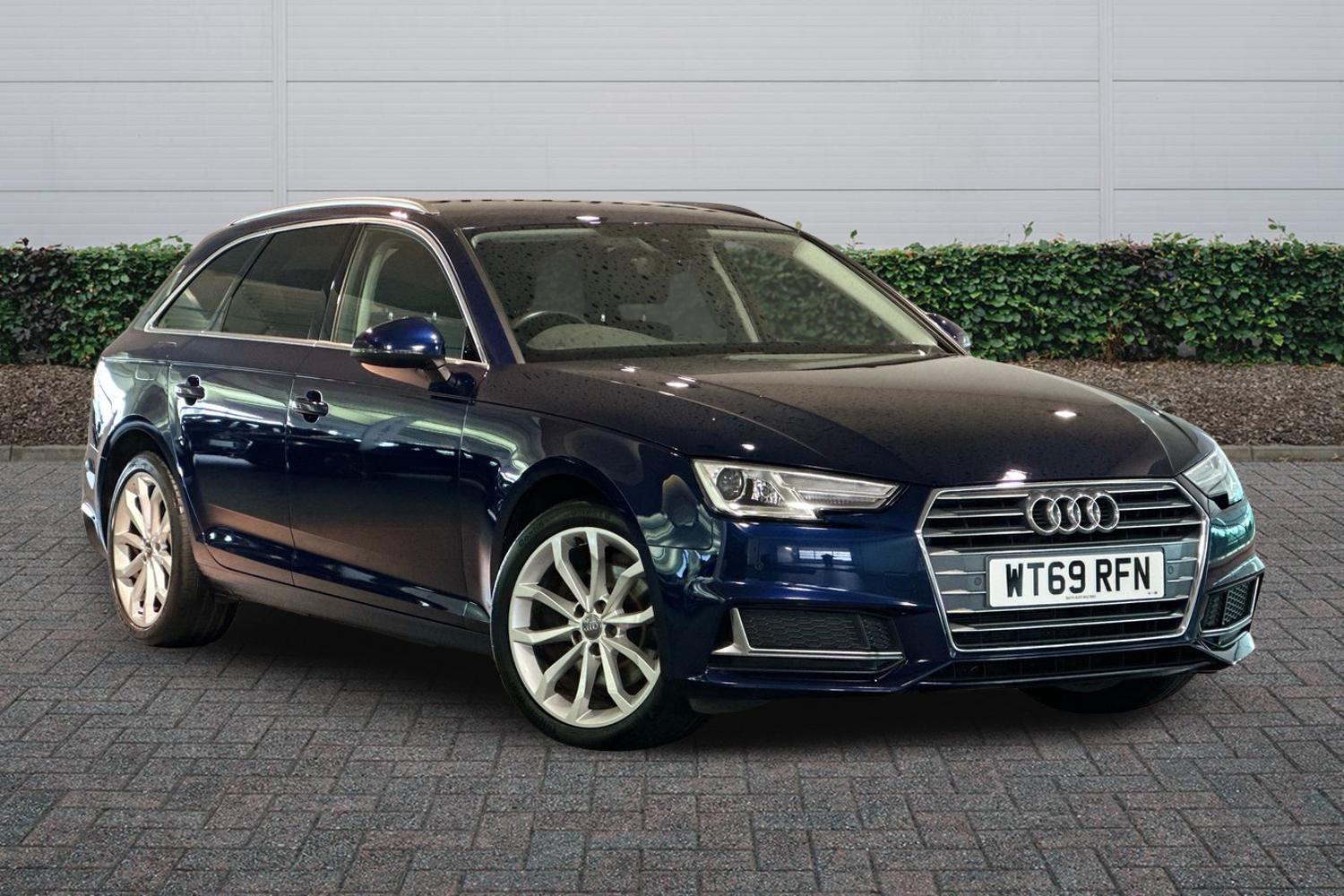 Main listing image - Audi A4