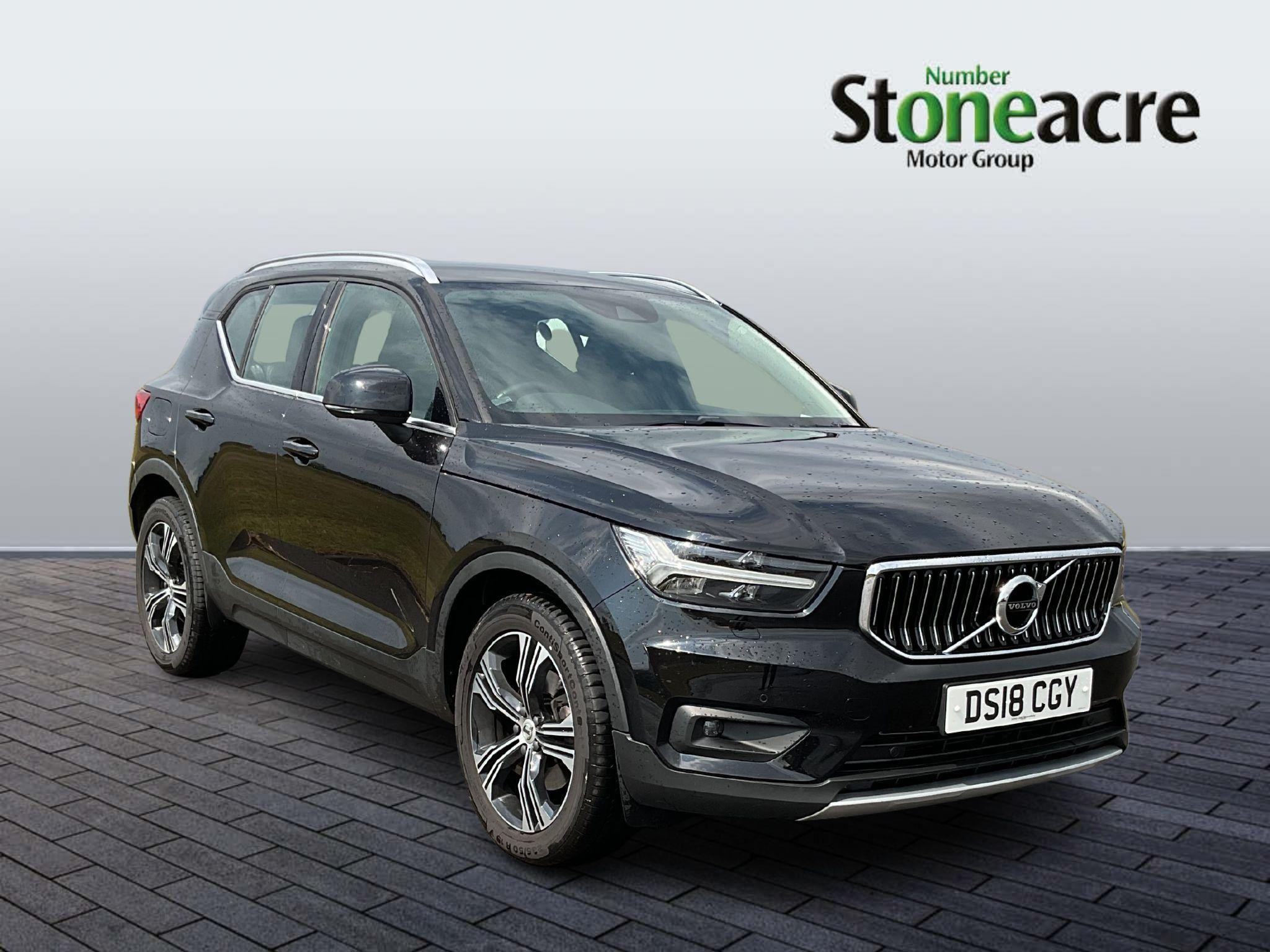 Main listing image - Volvo XC40