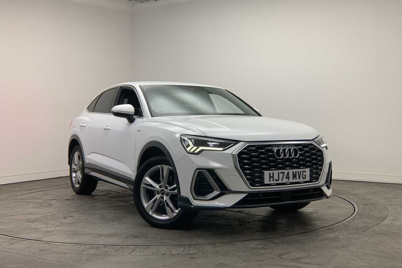 Main listing image - Audi Q3