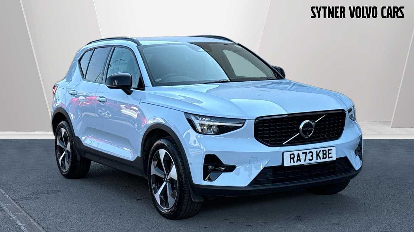 Main listing image - Volvo XC40