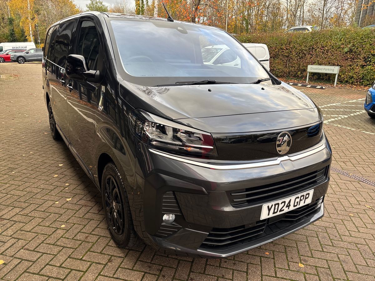 Main listing image - Vauxhall Vivaro
