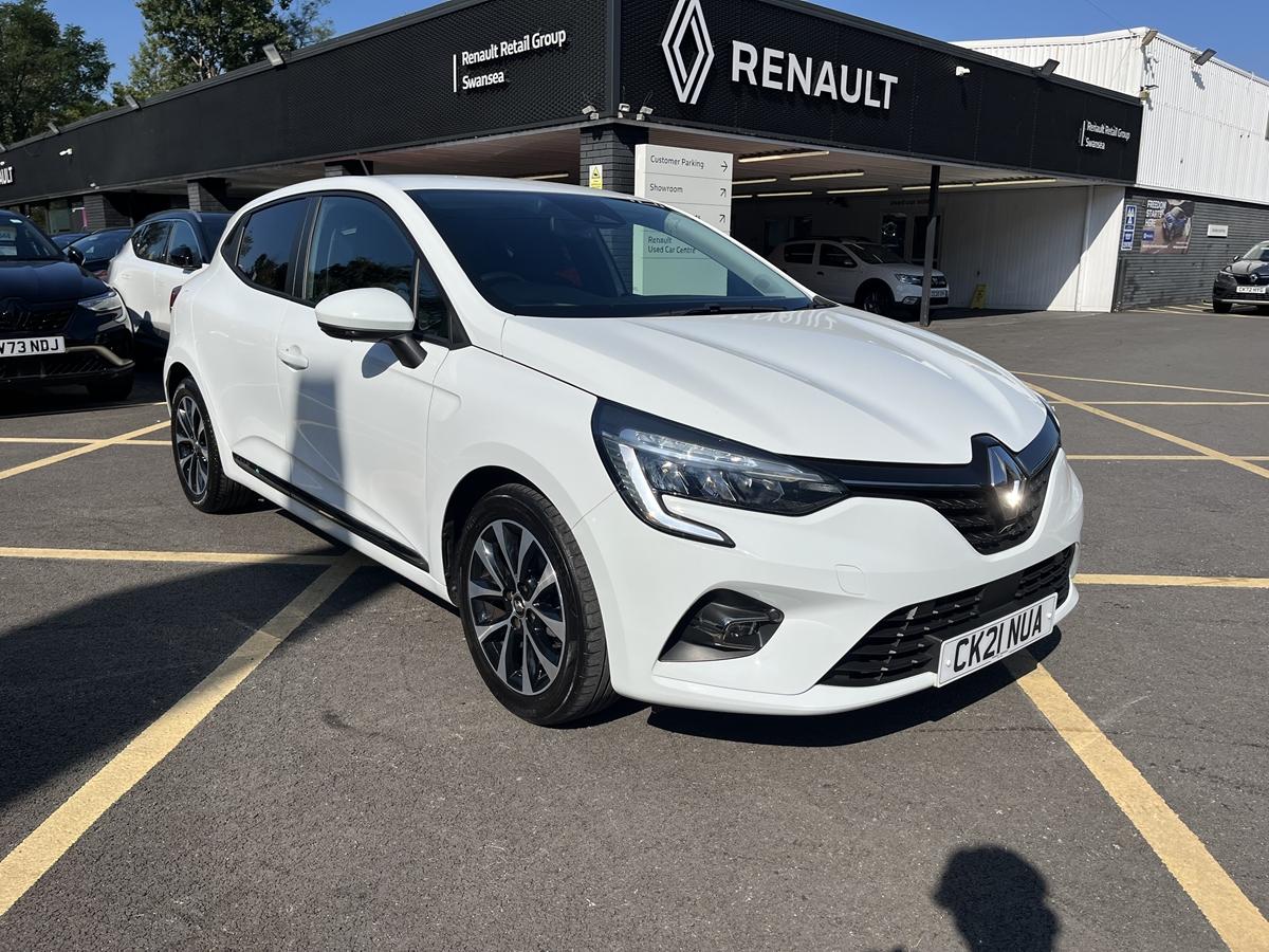 Main listing image - Renault Clio