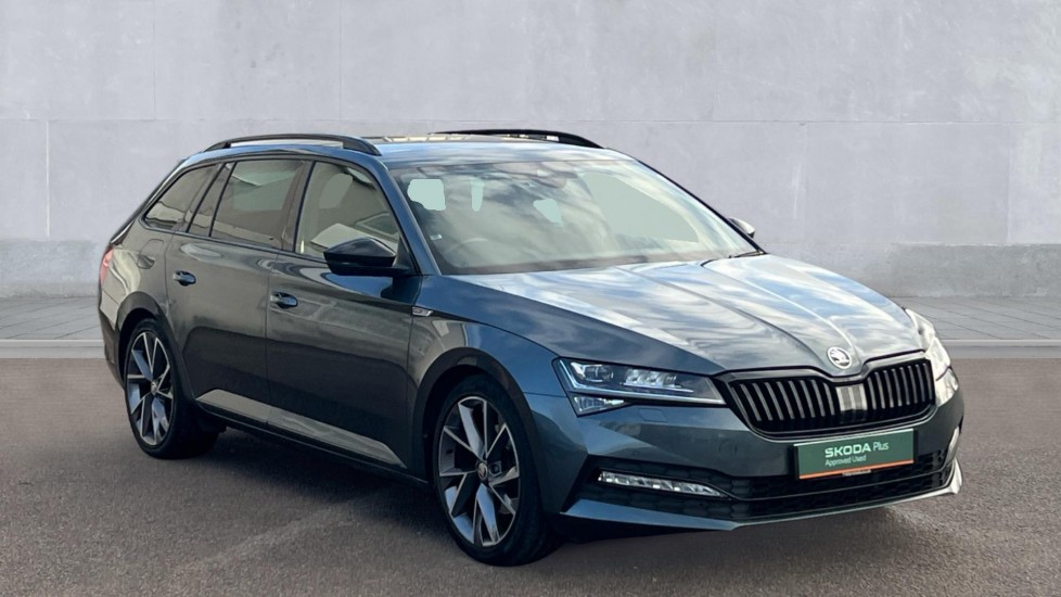 Main listing image - Skoda Superb Estate