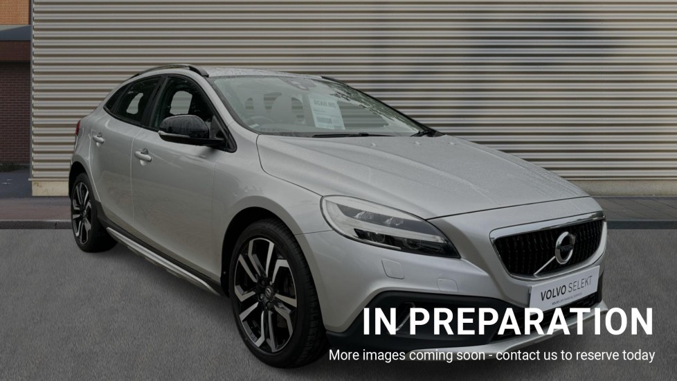 Main listing image - Volvo V40 Cross Country