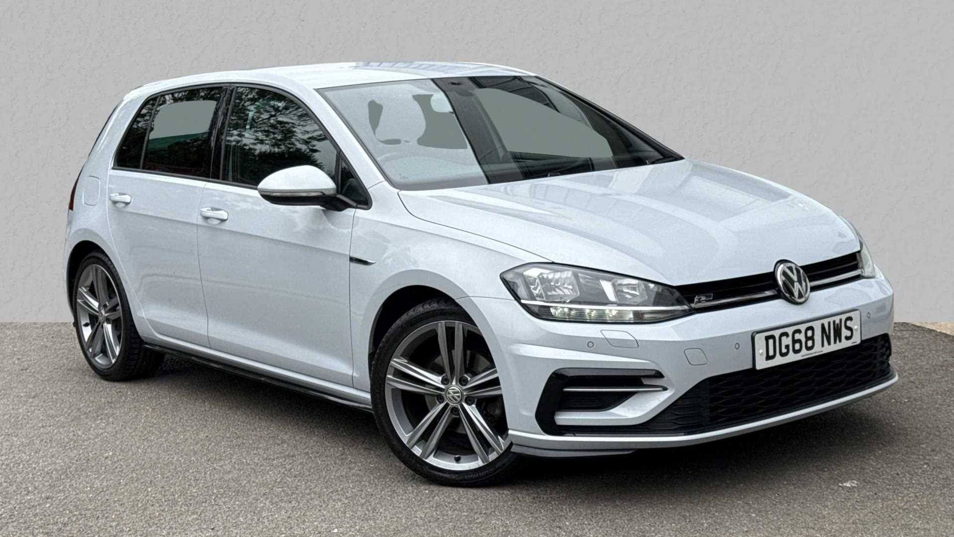 Main listing image - Volkswagen Golf