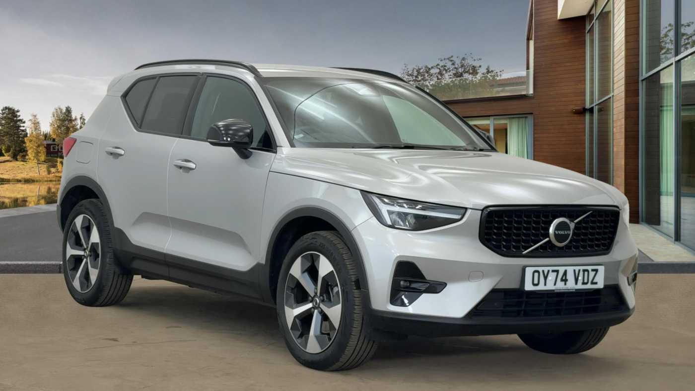 Main listing image - Volvo XC40