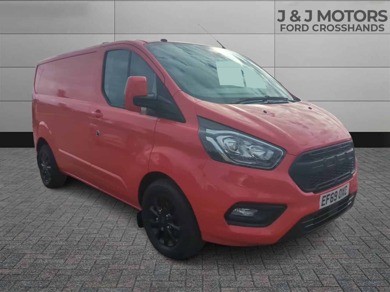 Main listing image - Ford Transit Custom