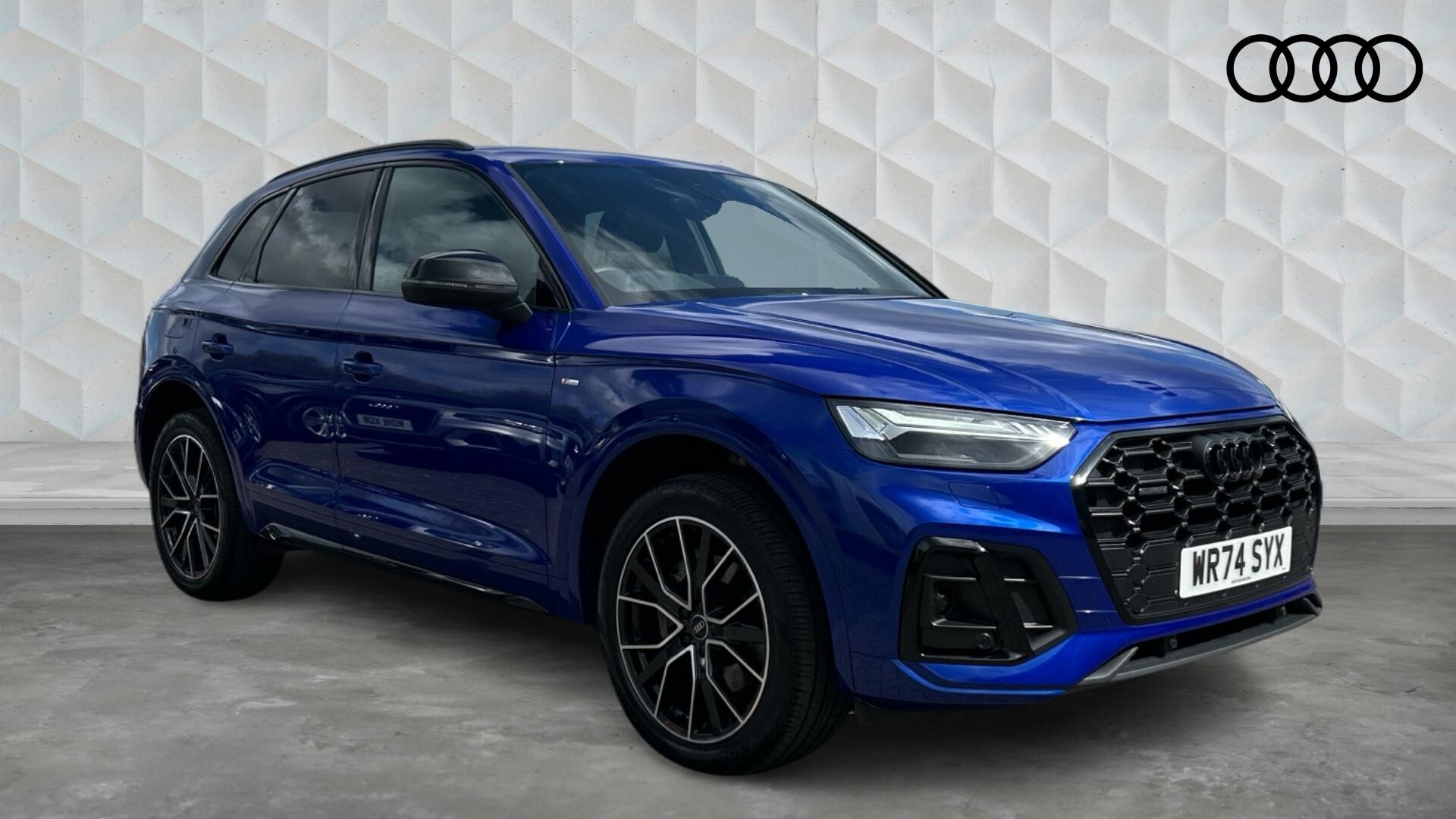 Main listing image - Audi Q5