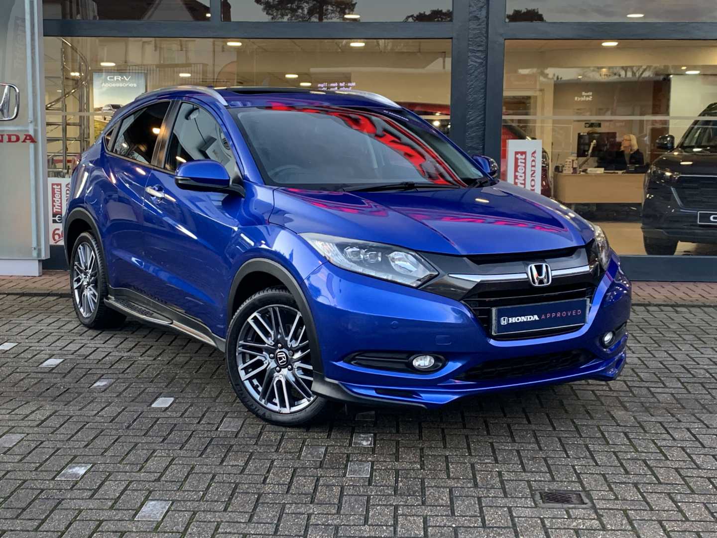 Main listing image - Honda HR-V