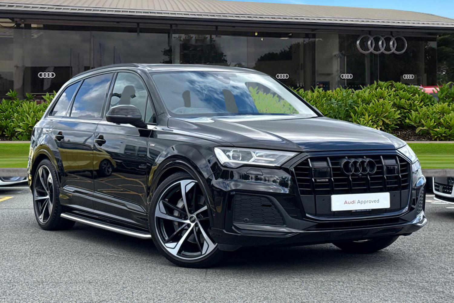 Main listing image - Audi Q7