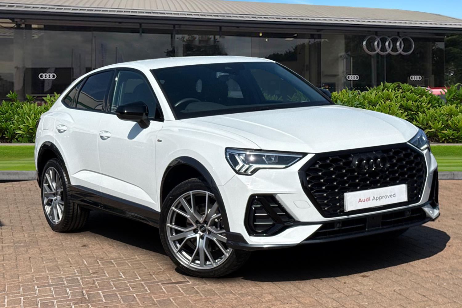 Main listing image - Audi Q3