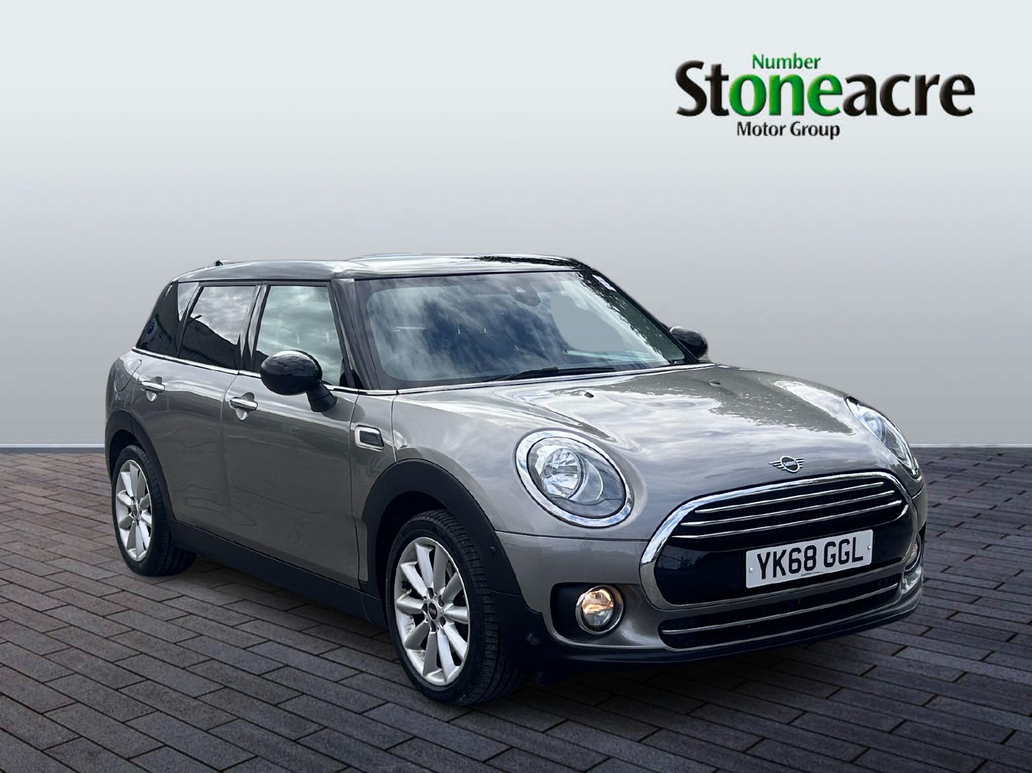 Main listing image - MINI Clubman