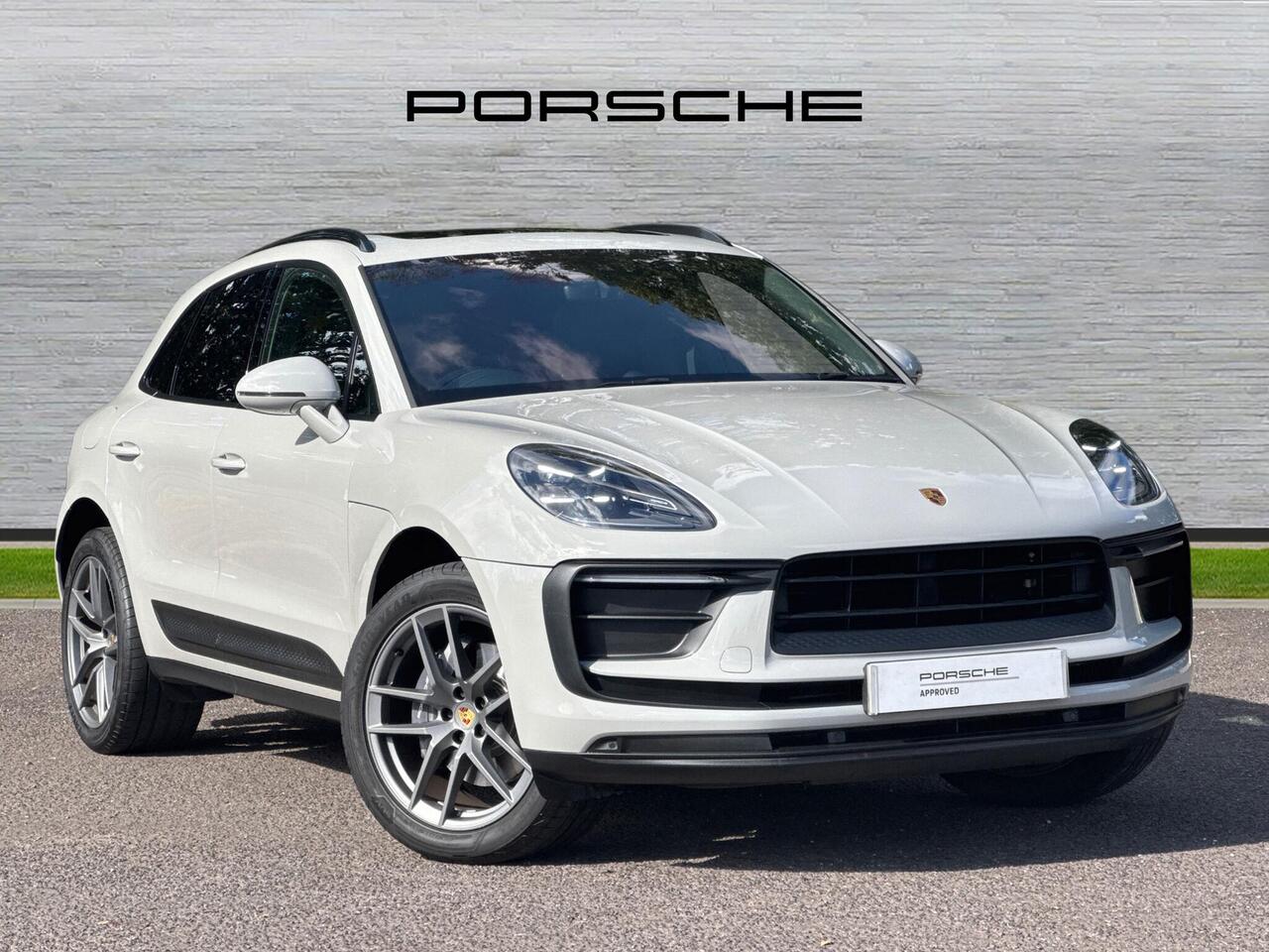 Main listing image - Porsche Macan