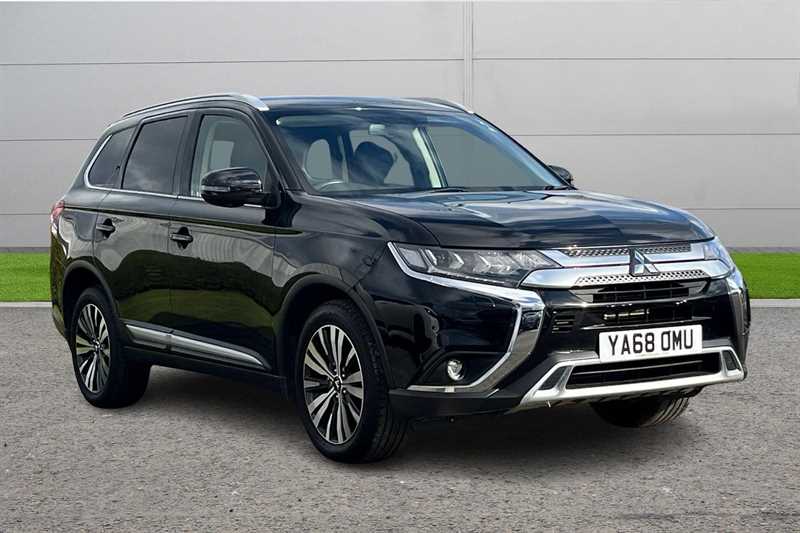 Main listing image - Mitsubishi Outlander