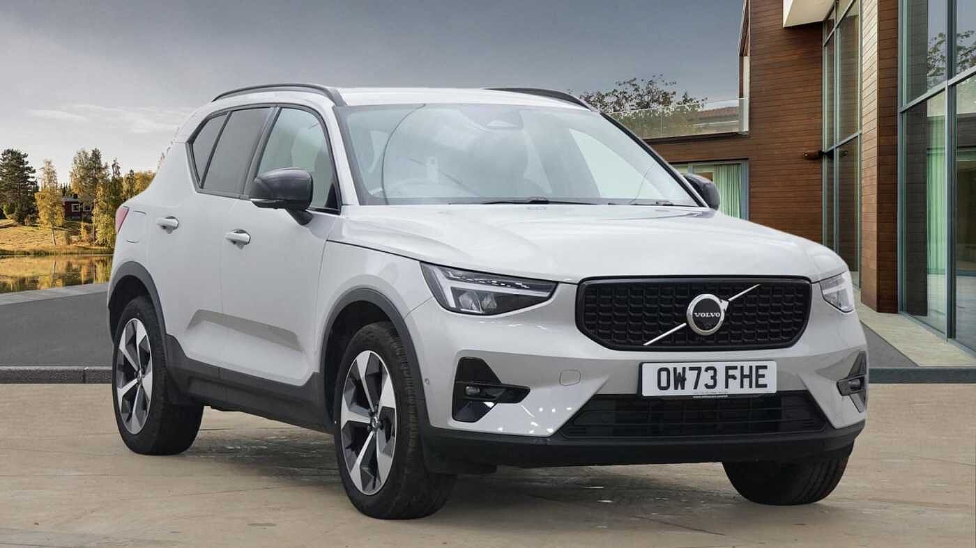 Main listing image - Volvo XC40