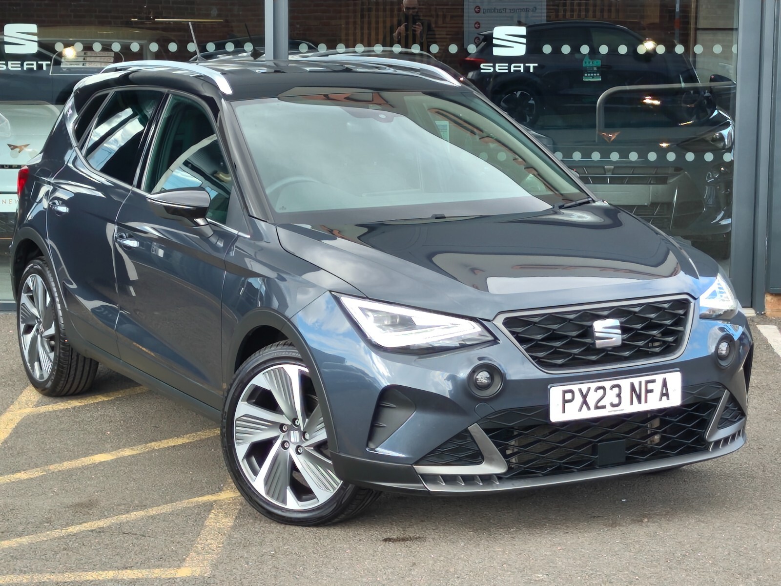 Main listing image - SEAT Arona