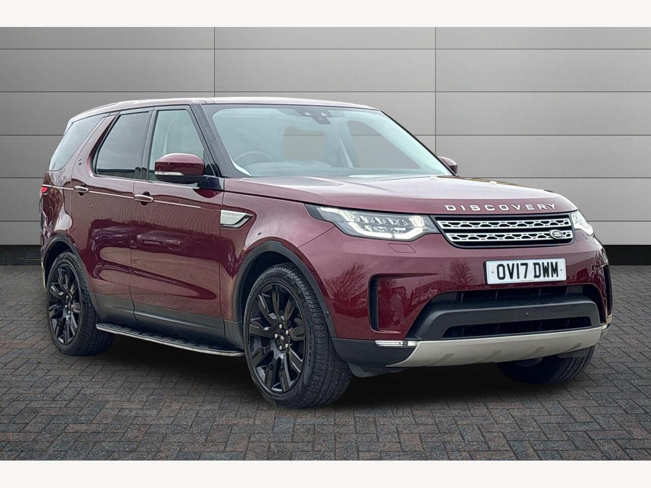 Main listing image - Land Rover Discovery
