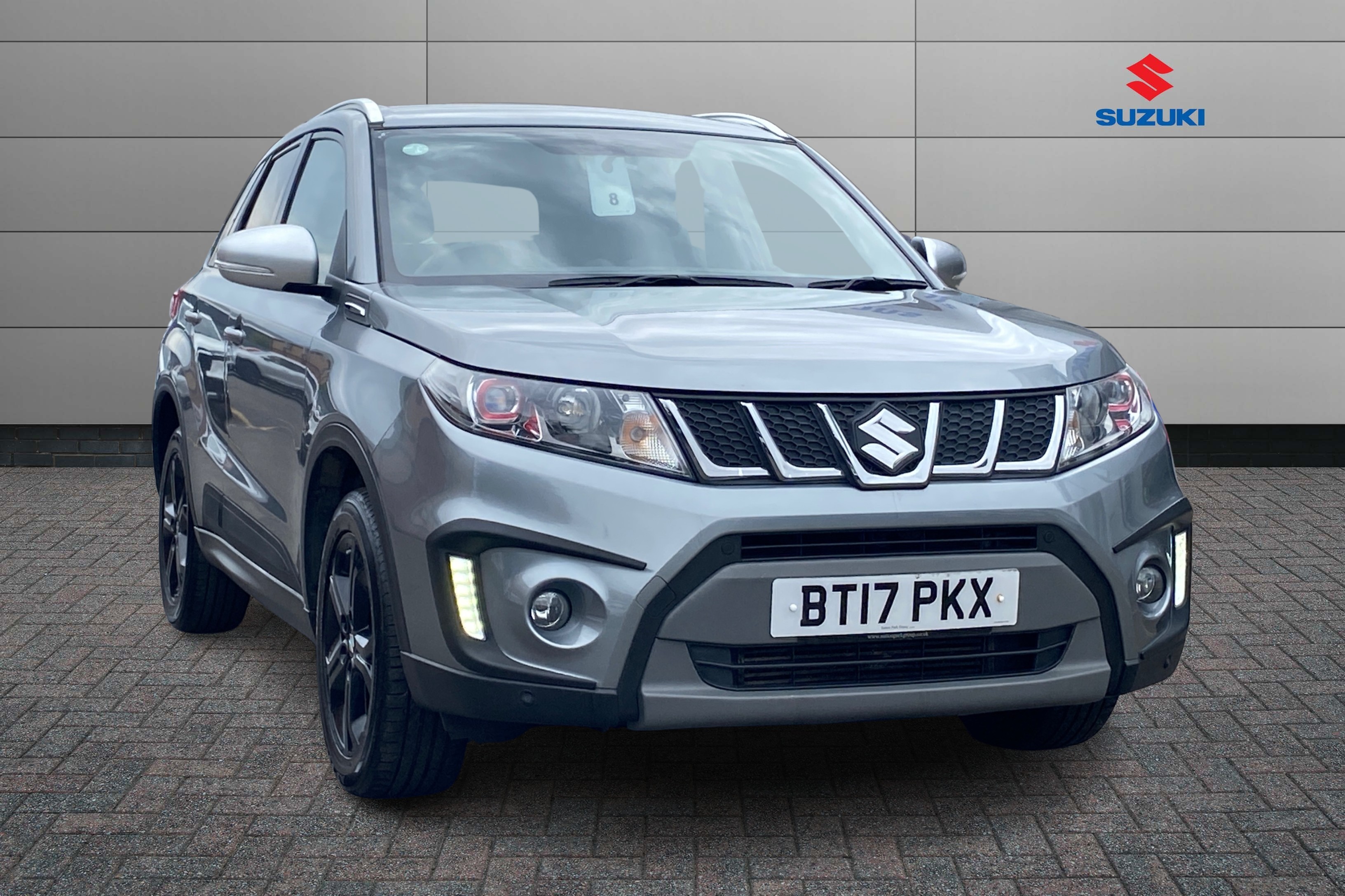 Main listing image - Suzuki Vitara