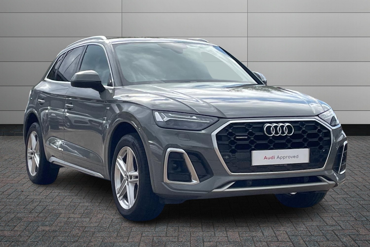 Main listing image - Audi Q5