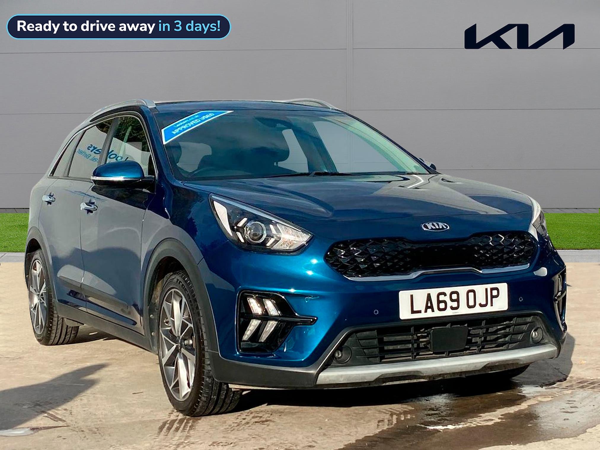 Main listing image - Kia Niro