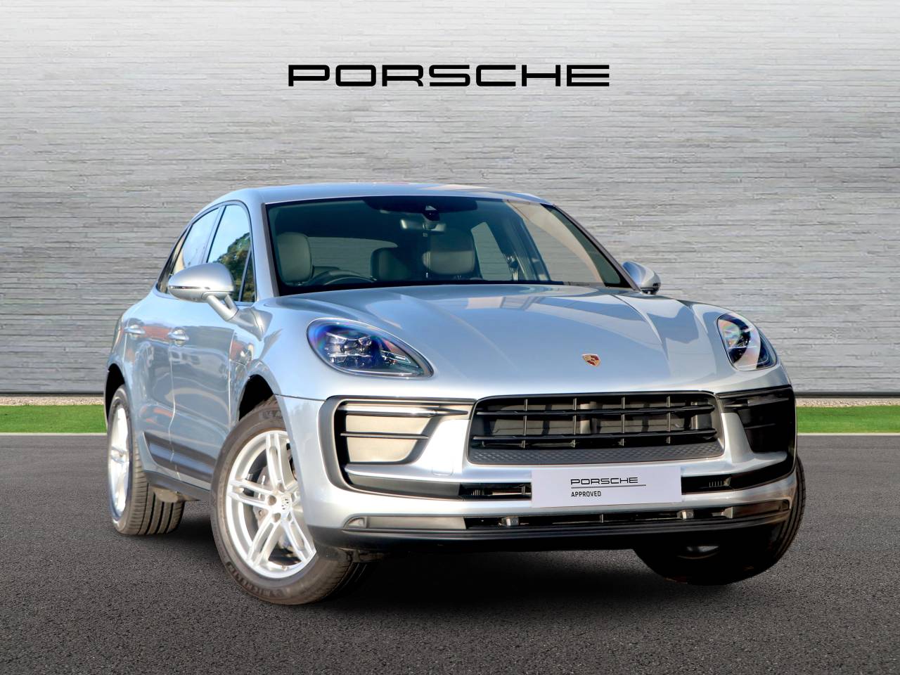 Main listing image - Porsche Macan