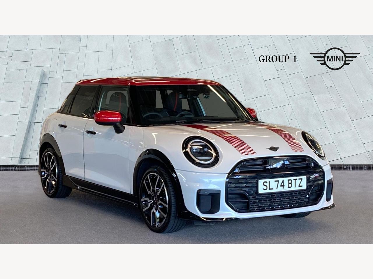 Main listing image - MINI Hatchback 5dr