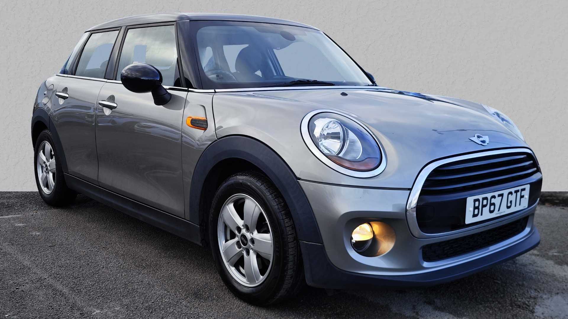 Main listing image - MINI Hatchback 5dr