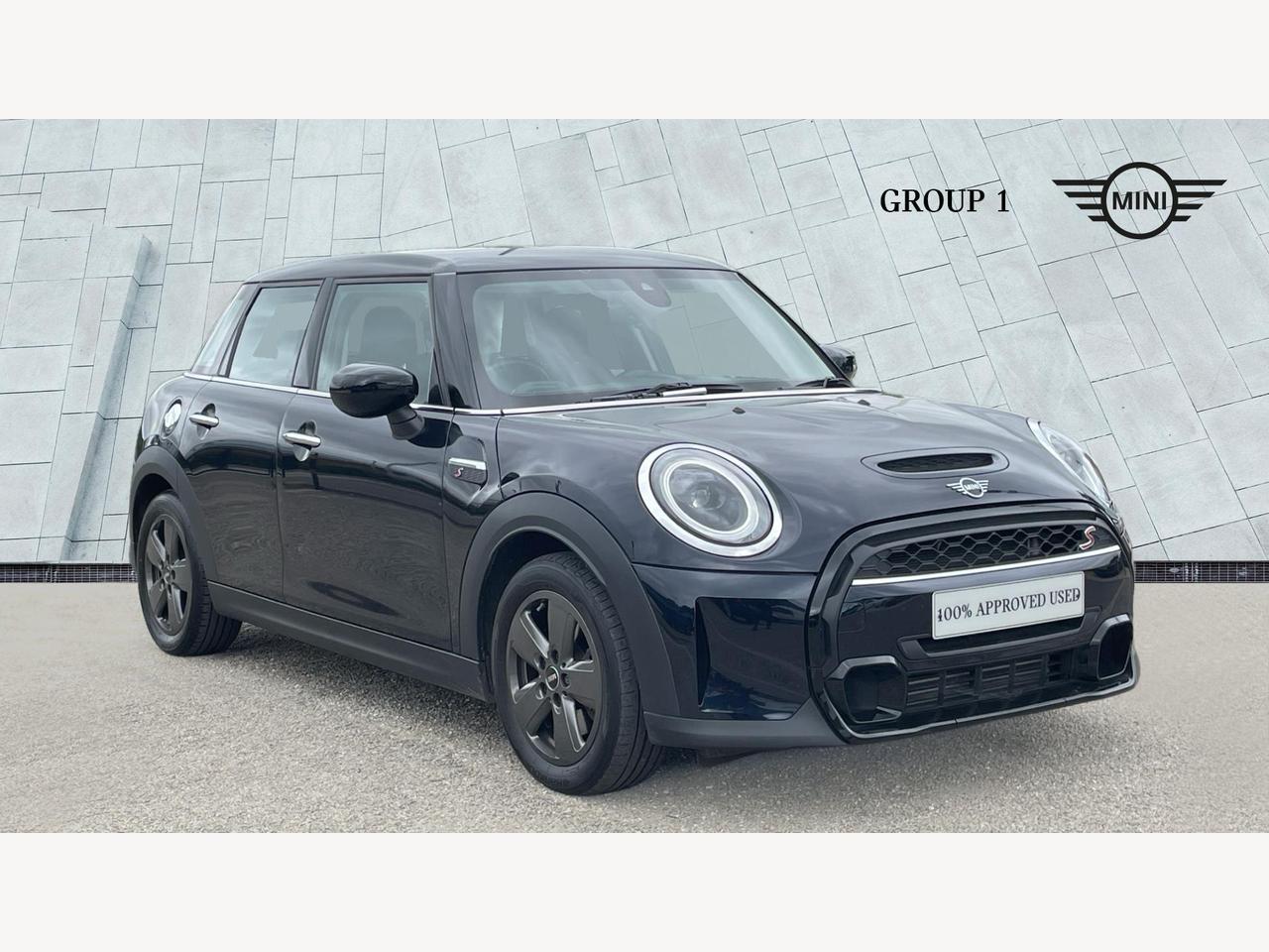 Main listing image - MINI Hatchback 5dr