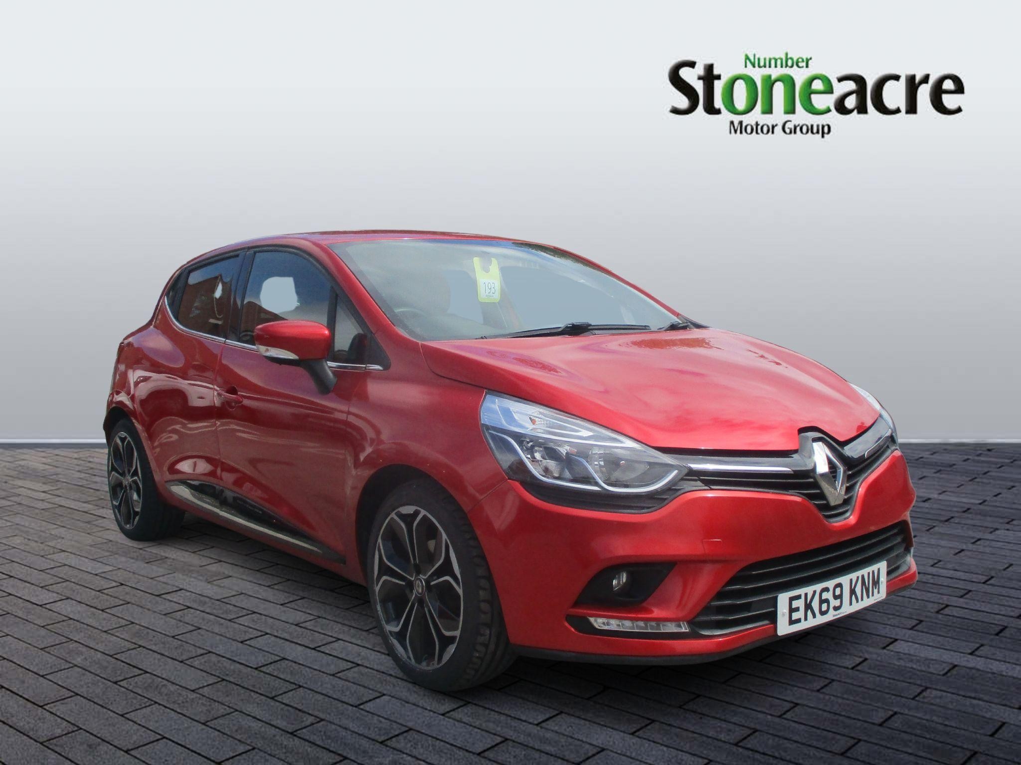 Main listing image - Renault Clio